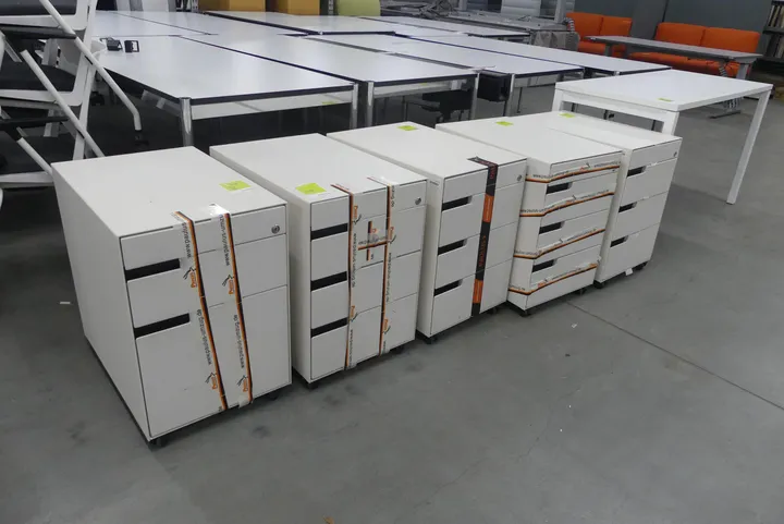 5x Schreibtischcontainer